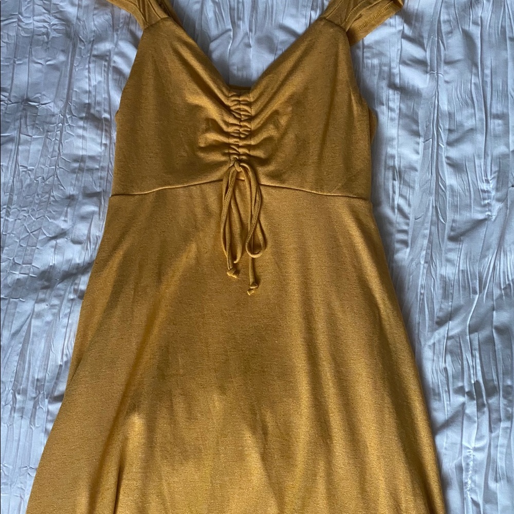 super cute yellow dress